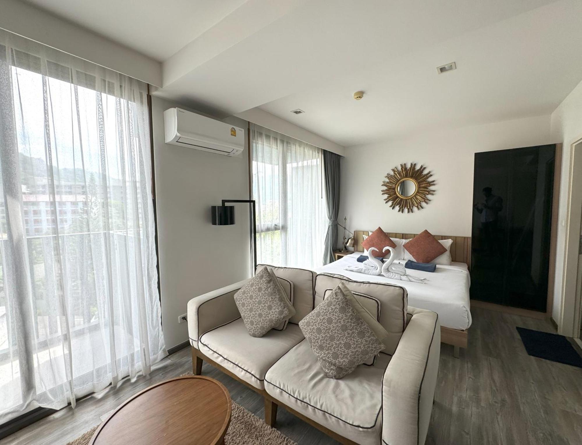 The Deck Condominium By Lofty Patong Exterior photo